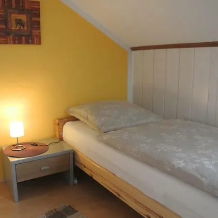 Haus Leonie Апартаменты *